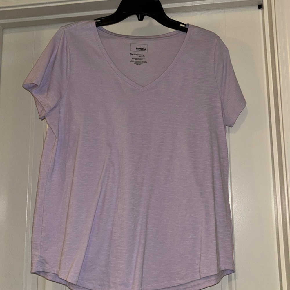 Women’s v-neck top